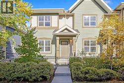 1014 Mckenzie Towne Villas SE  Calgary, AB T2Z 1E4