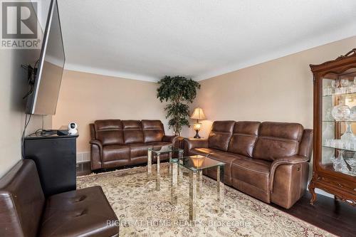 25 Swallow Crescent, Hamilton, ON 