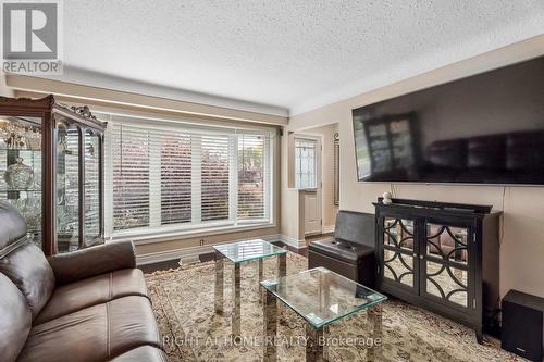 25 Swallow Crescent, Hamilton, ON 