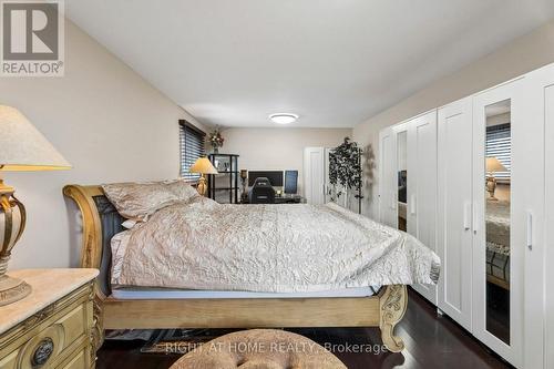 25 Swallow Crescent, Hamilton, ON 