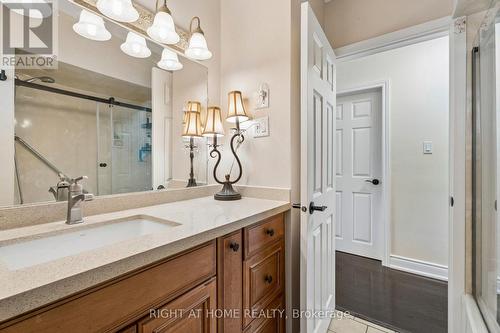 25 Swallow Crescent, Hamilton, ON 