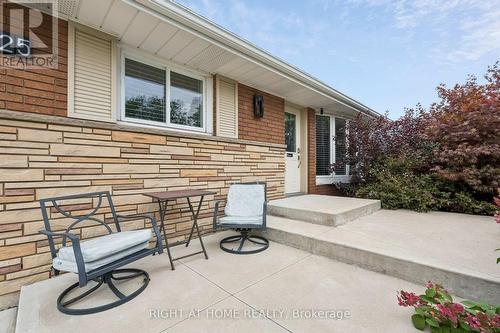25 Swallow Crescent, Hamilton, ON 