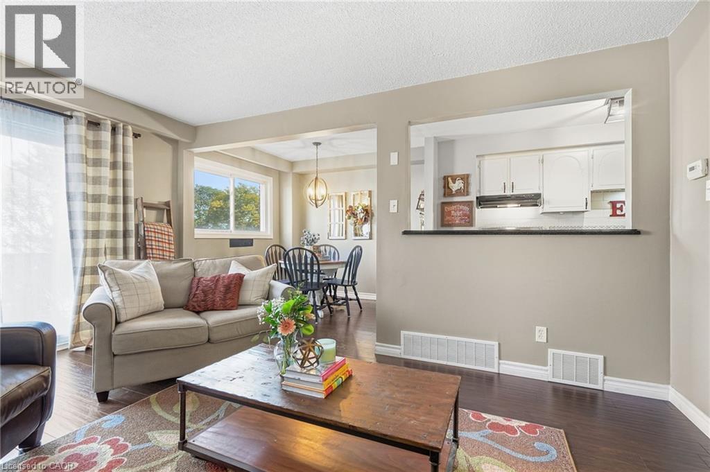53 Bryna Avenue, Hamilton, ON