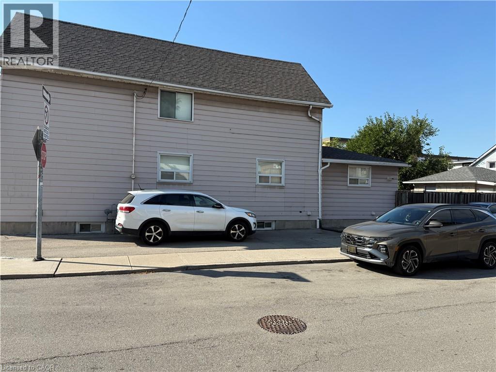 405 Cannon Street E, Hamilton, ON