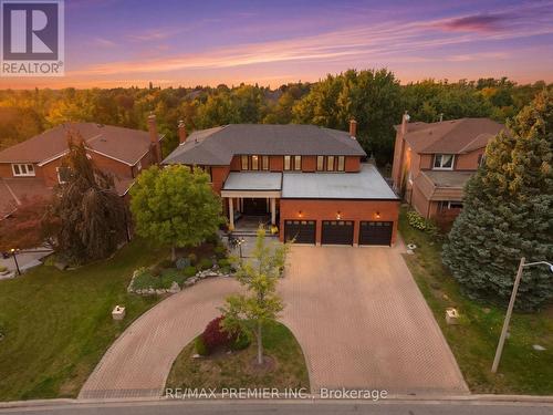 98 CAIRNBURG PLACE  Vaughan, ON L4L 3L5