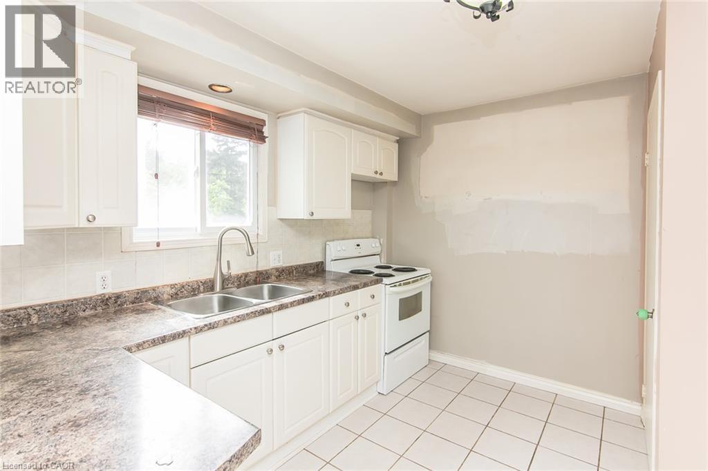 157 Old Carriage Drive, Kitchener, ON