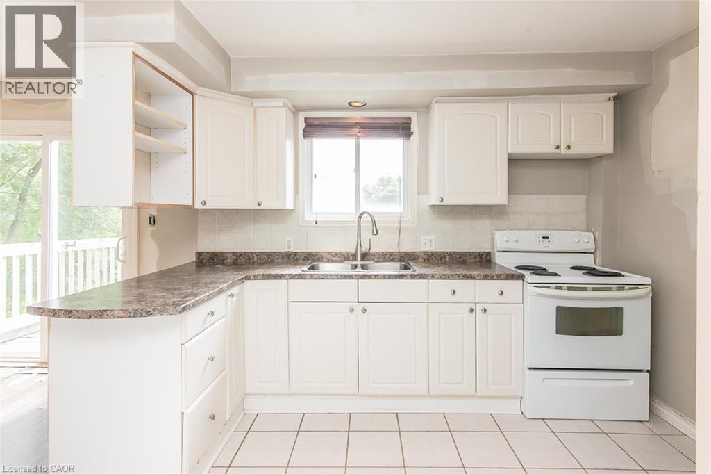 157 Old Carriage Drive, Kitchener, ON