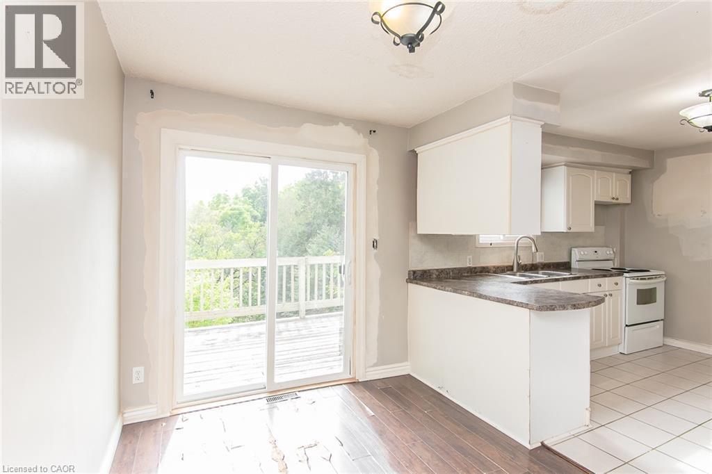 157 Old Carriage Drive, Kitchener, ON