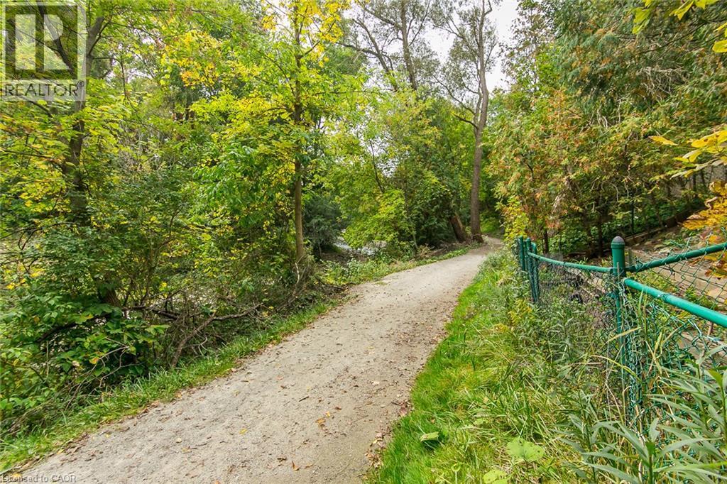 157 Old Carriage Drive, Kitchener, ON