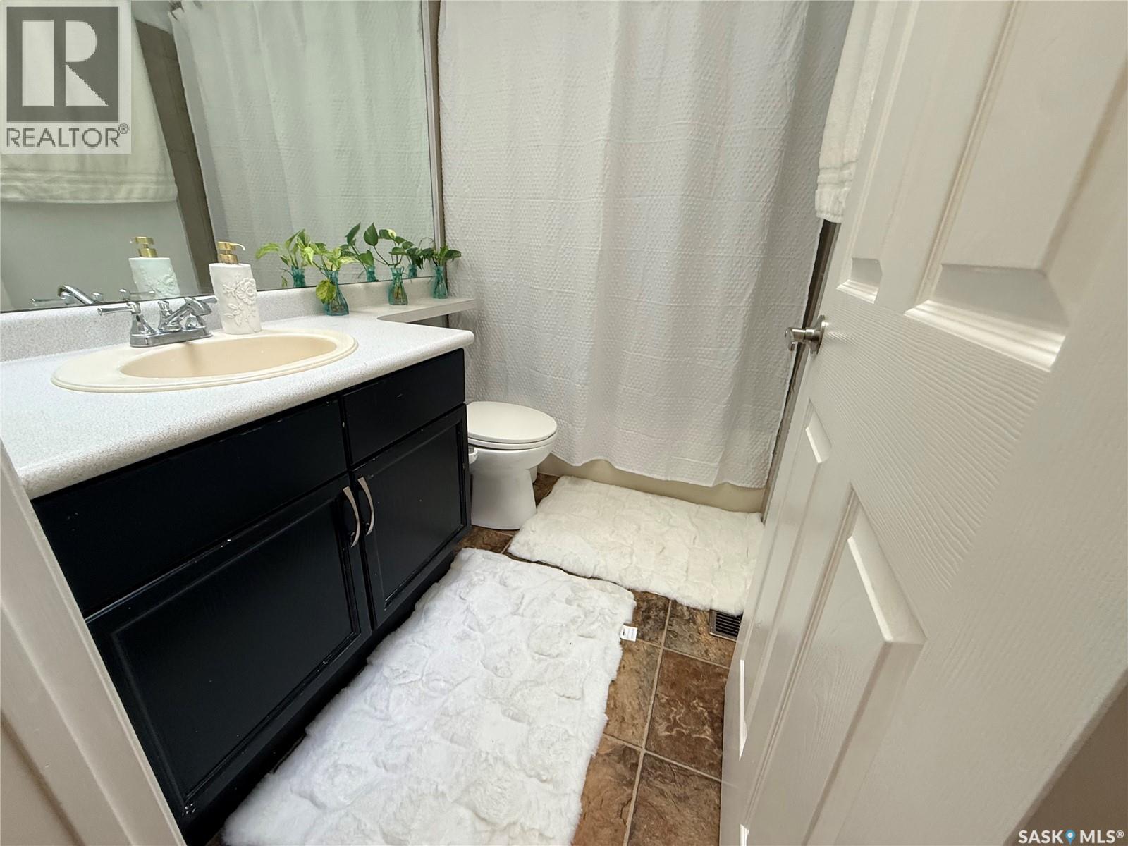 119 Hall Crescent, Saskatoon, SK