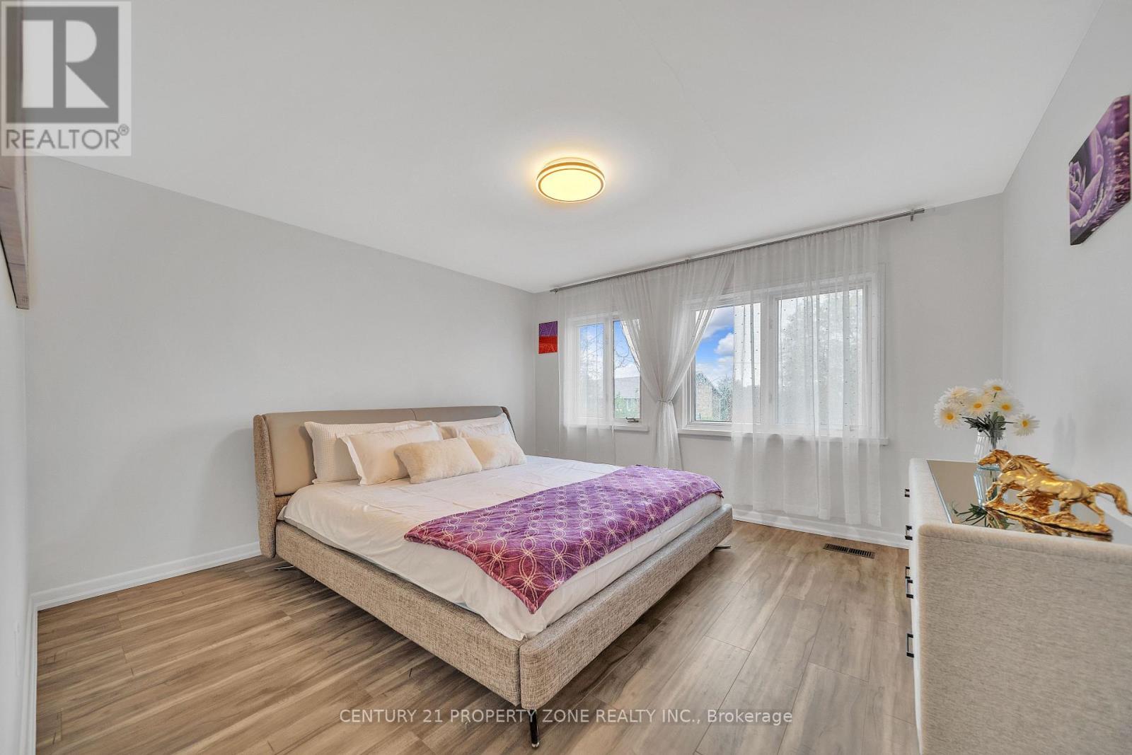 122 Vista Boulevard, Mississauga, ON
