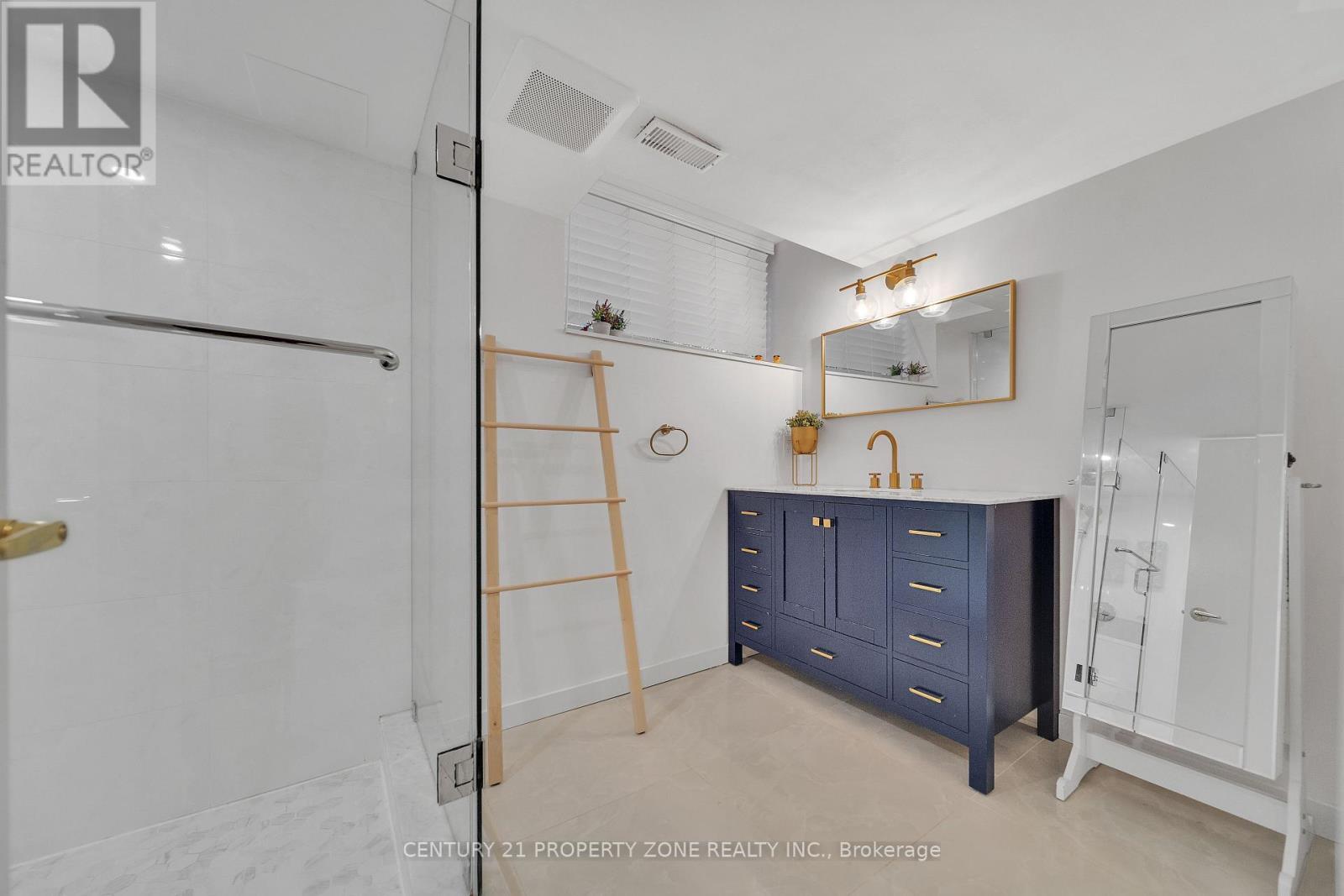 122 Vista Boulevard, Mississauga, ON