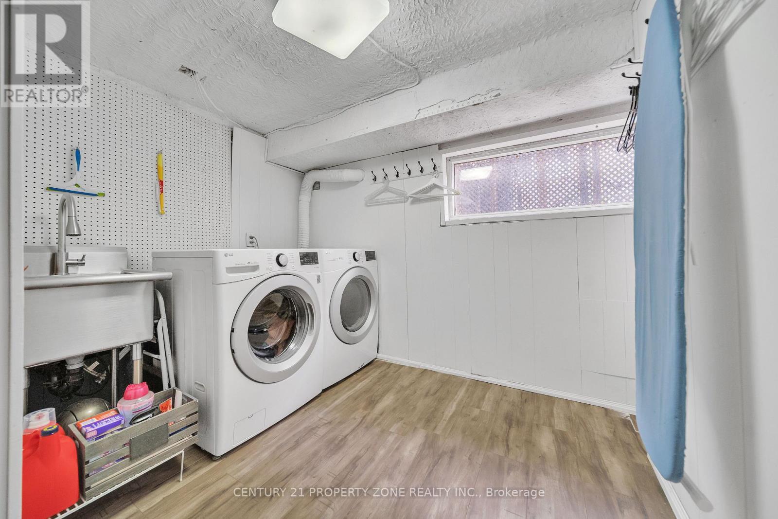 122 Vista Boulevard, Mississauga, ON
