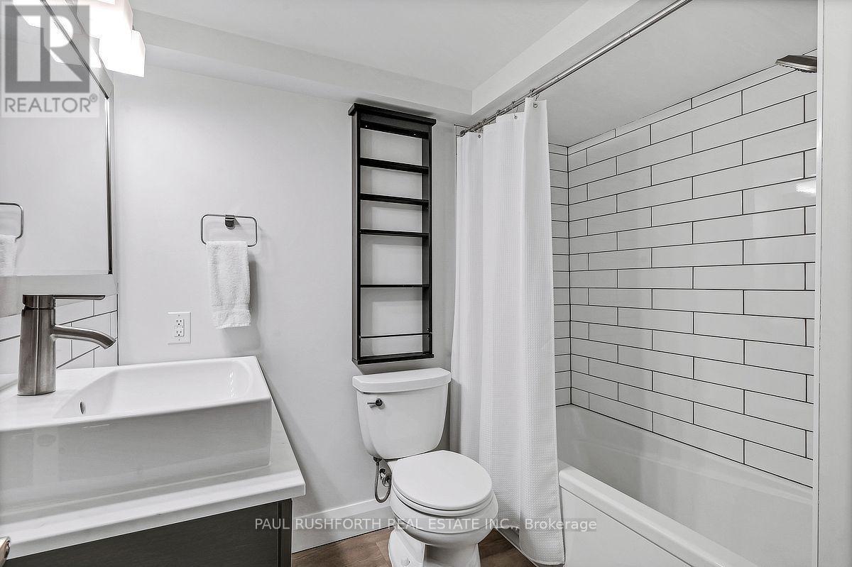 Lower Unit-4 Piece Bathroom - 2160 Lambeth Walk, Ottawa, ON