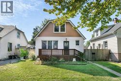 1825 WINDERMERE Windsor, ON N8W 2S3