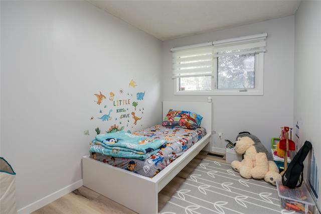71 Rougeau Ave, Winnipeg, MB