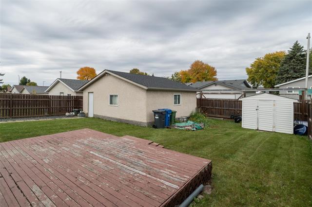 71 Rougeau Ave, Winnipeg, MB
