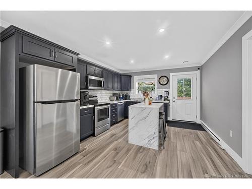 43 Eatman Ave, Fredericton, NB 