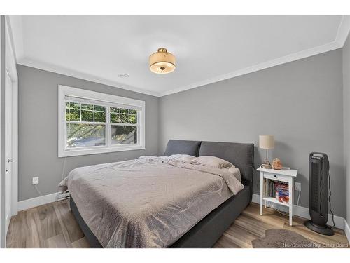 43 Eatman Ave, Fredericton, NB 