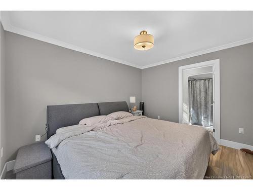 43 Eatman Ave, Fredericton, NB 