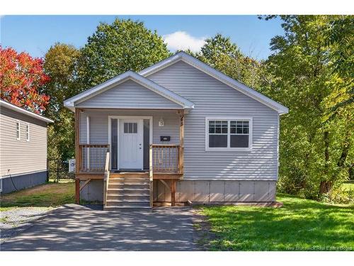 43 Eatman Ave, Fredericton, NB 