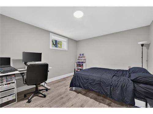 43 Eatman Ave, Fredericton, NB 