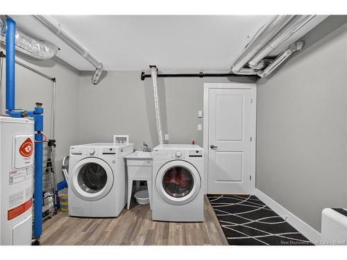 43 Eatman Ave, Fredericton, NB 
