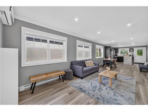 43 Eatman Ave, Fredericton, NB 