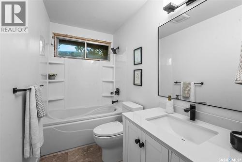 90 Turner Crescent, Regina, SK 