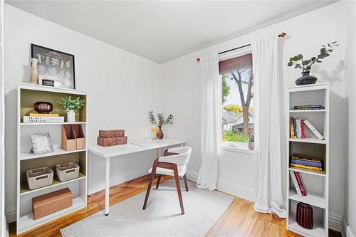 745 Warsaw Ave, Winnipeg, MB 