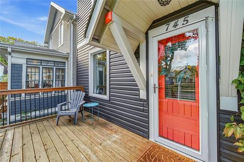 745 Warsaw Ave, Winnipeg, MB 