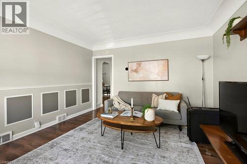 15 East 27Th Street, Hamilton, ON 