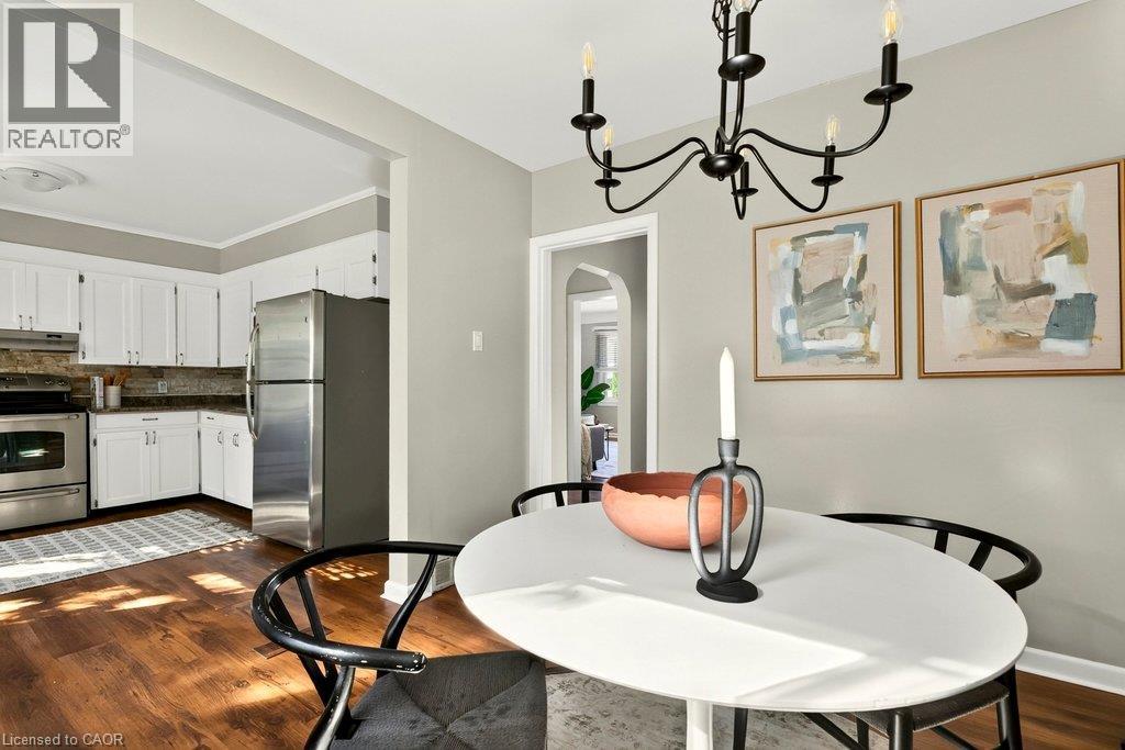 15 East 27Th Street, Hamilton, ON