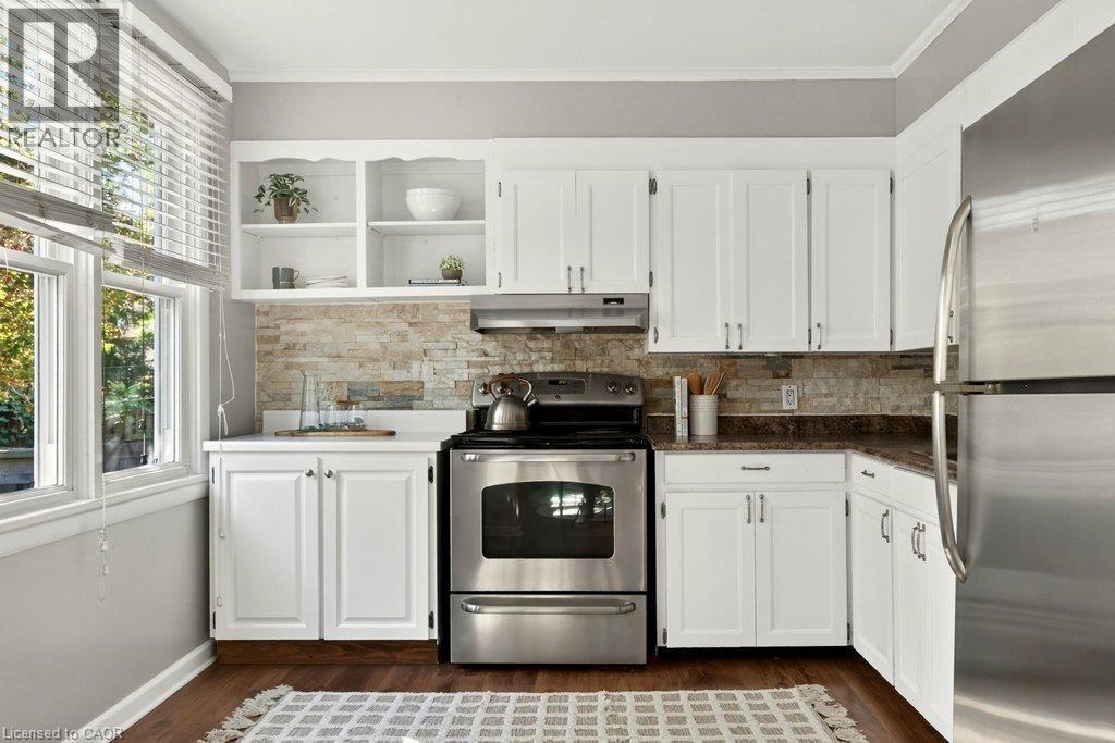 15 East 27Th Street, Hamilton, ON
