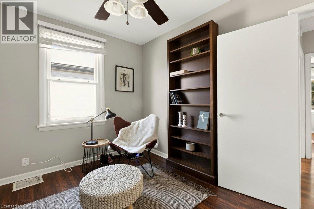 15 East 27Th Street, Hamilton, ON