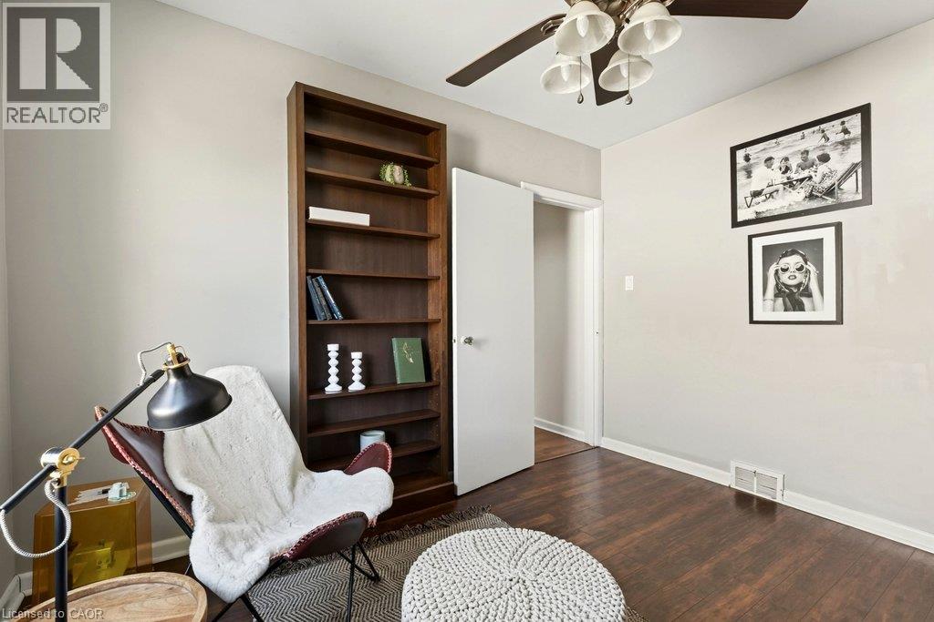 15 East 27Th Street, Hamilton, ON
