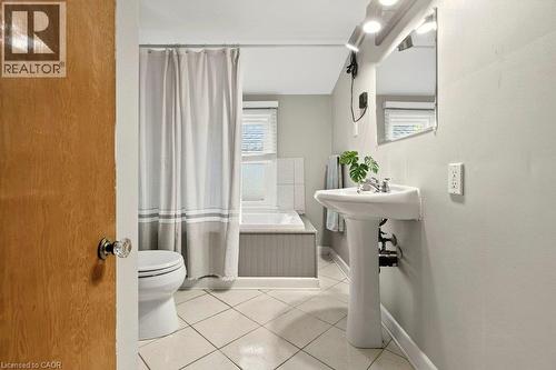 15 East 27Th Street, Hamilton, ON 