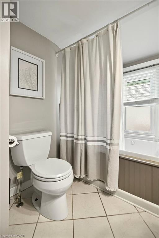 15 East 27Th Street, Hamilton, ON