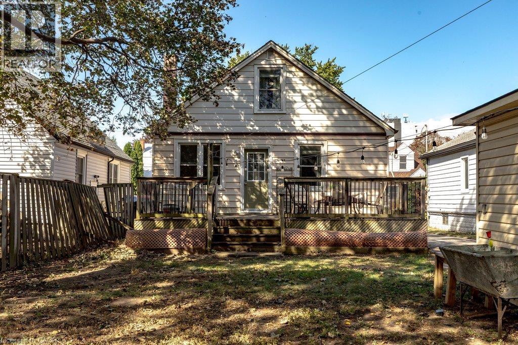 15 East 27Th Street, Hamilton, ON