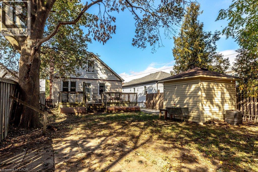 15 East 27Th Street, Hamilton, ON
