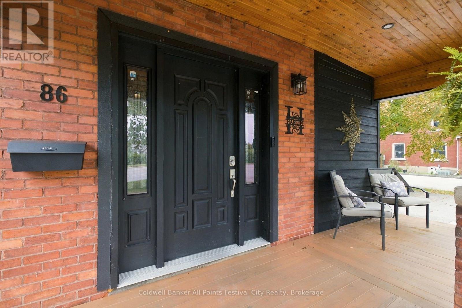 86 Toronto Street, Goderich (Goderich (Town)), ON