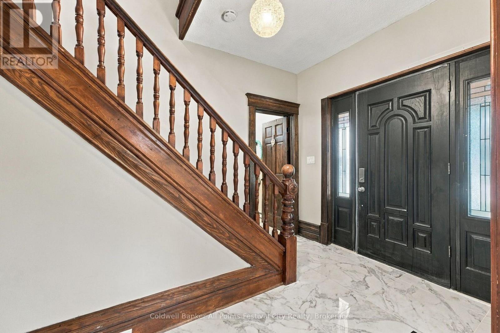 86 Toronto Street, Goderich (Goderich (Town)), ON