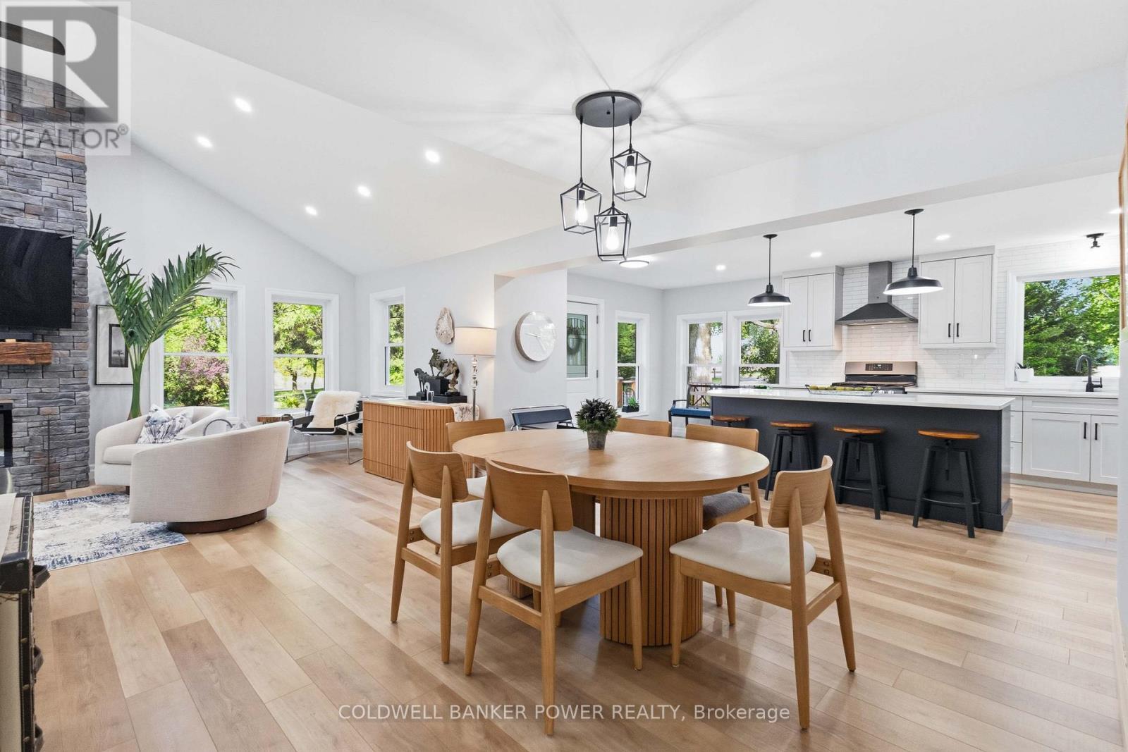 26041 Queens Line, West Elgin, ON