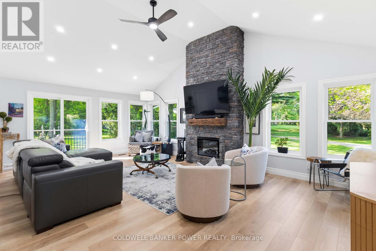 26041 Queens Line, West Elgin, ON