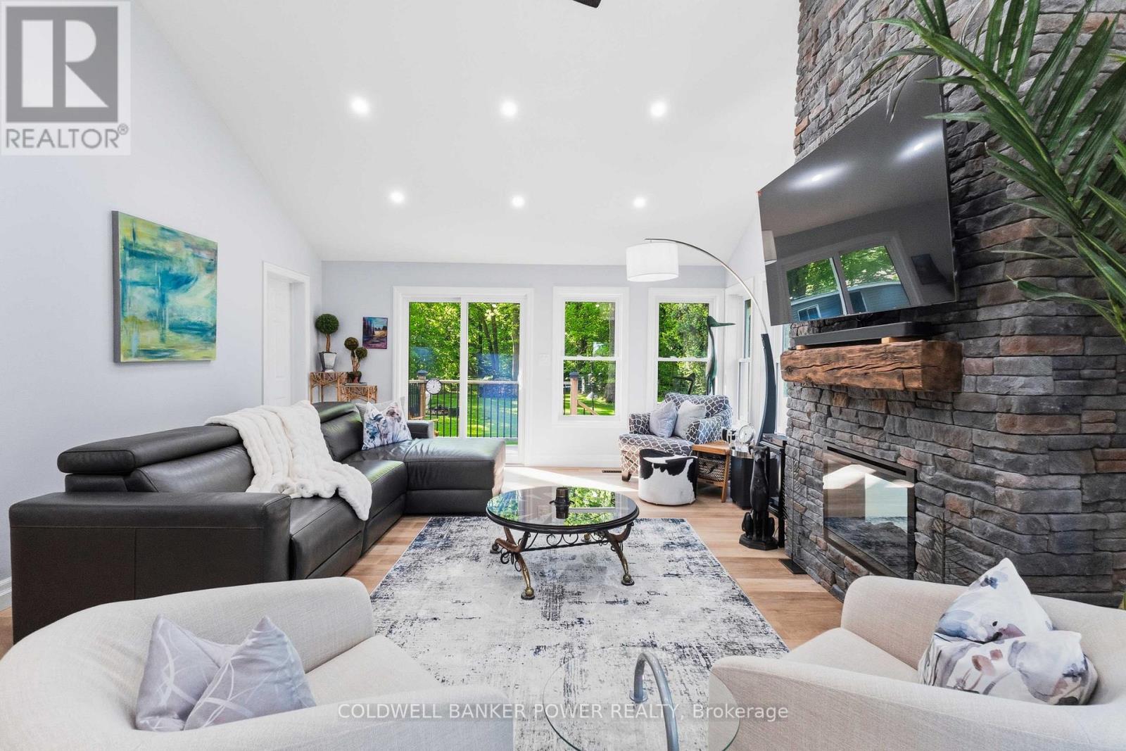 26041 Queens Line, West Elgin, ON