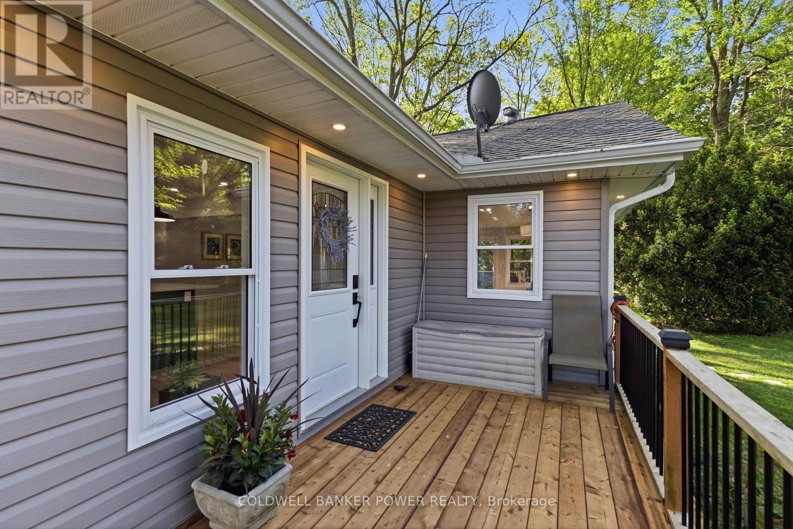 26041 Queens Line, West Elgin, ON