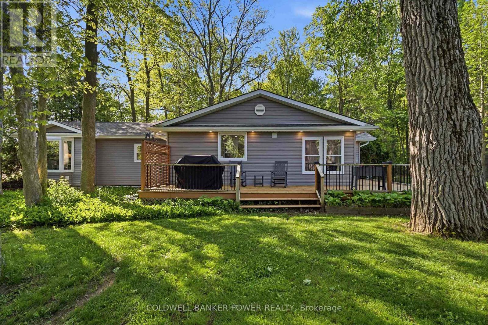 26041 Queens Line, West Elgin, ON