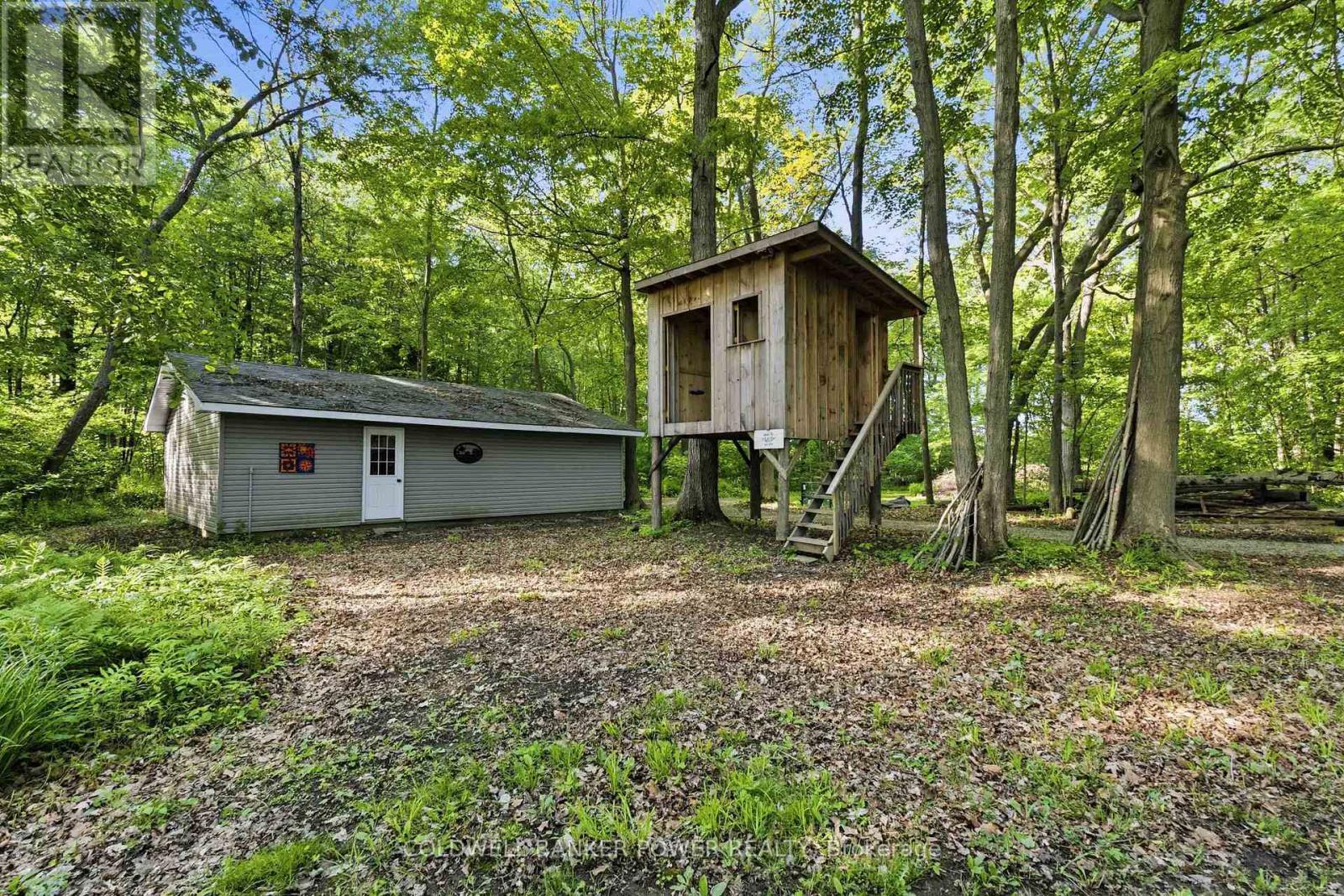 26041 Queens Line, West Elgin, ON