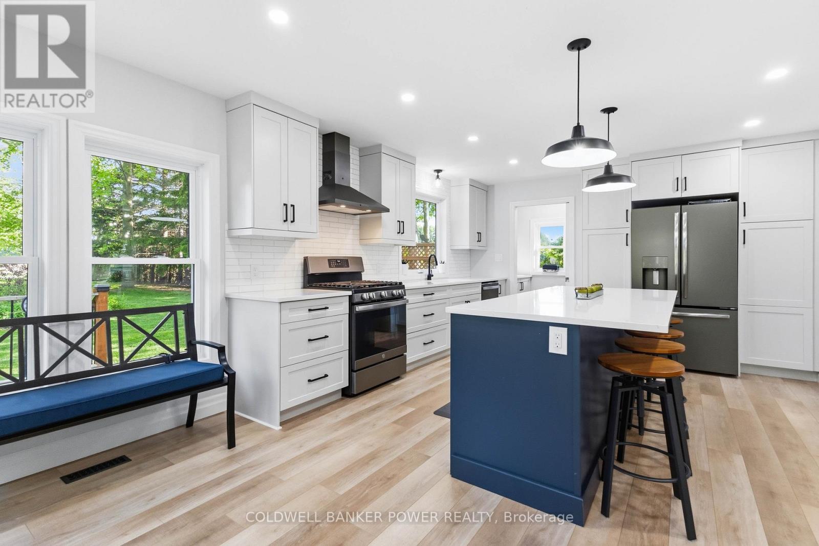 26041 Queens Line, West Elgin, ON