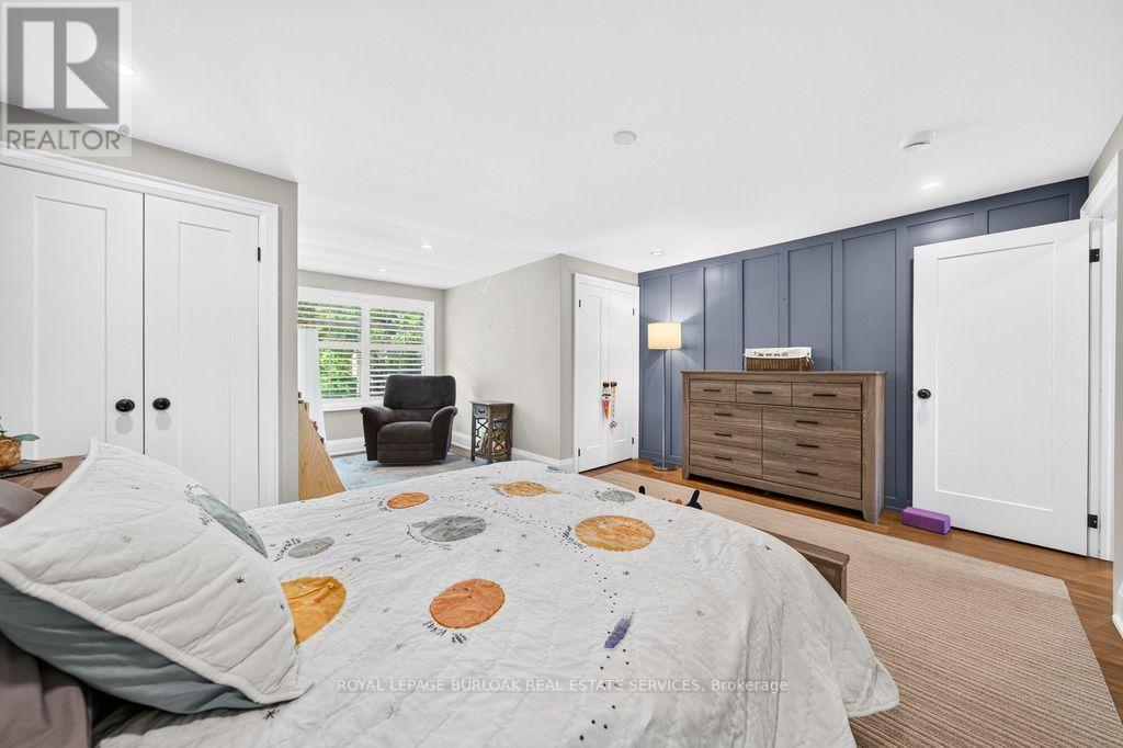 385 Rosslyn Drive, Burlington, ON